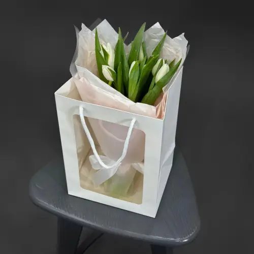 Букет из белых тюльпанов 